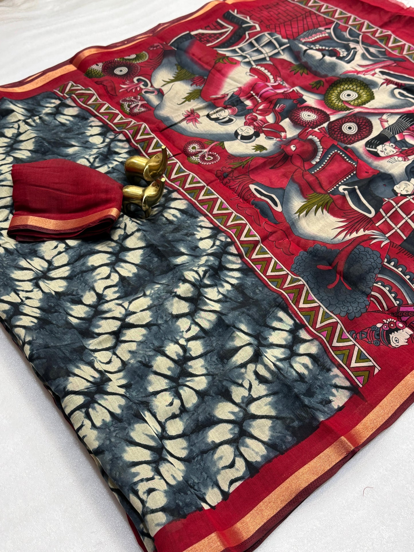 Kayatri New Traditional Mangalagiri Silk Saree with Kalamkari Pallu & Contrast Blouse
