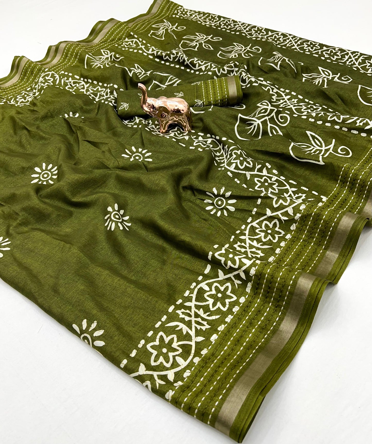 Kayatri New Designer Binny Crape Saree with Classic Print & Katha Thread Detailing