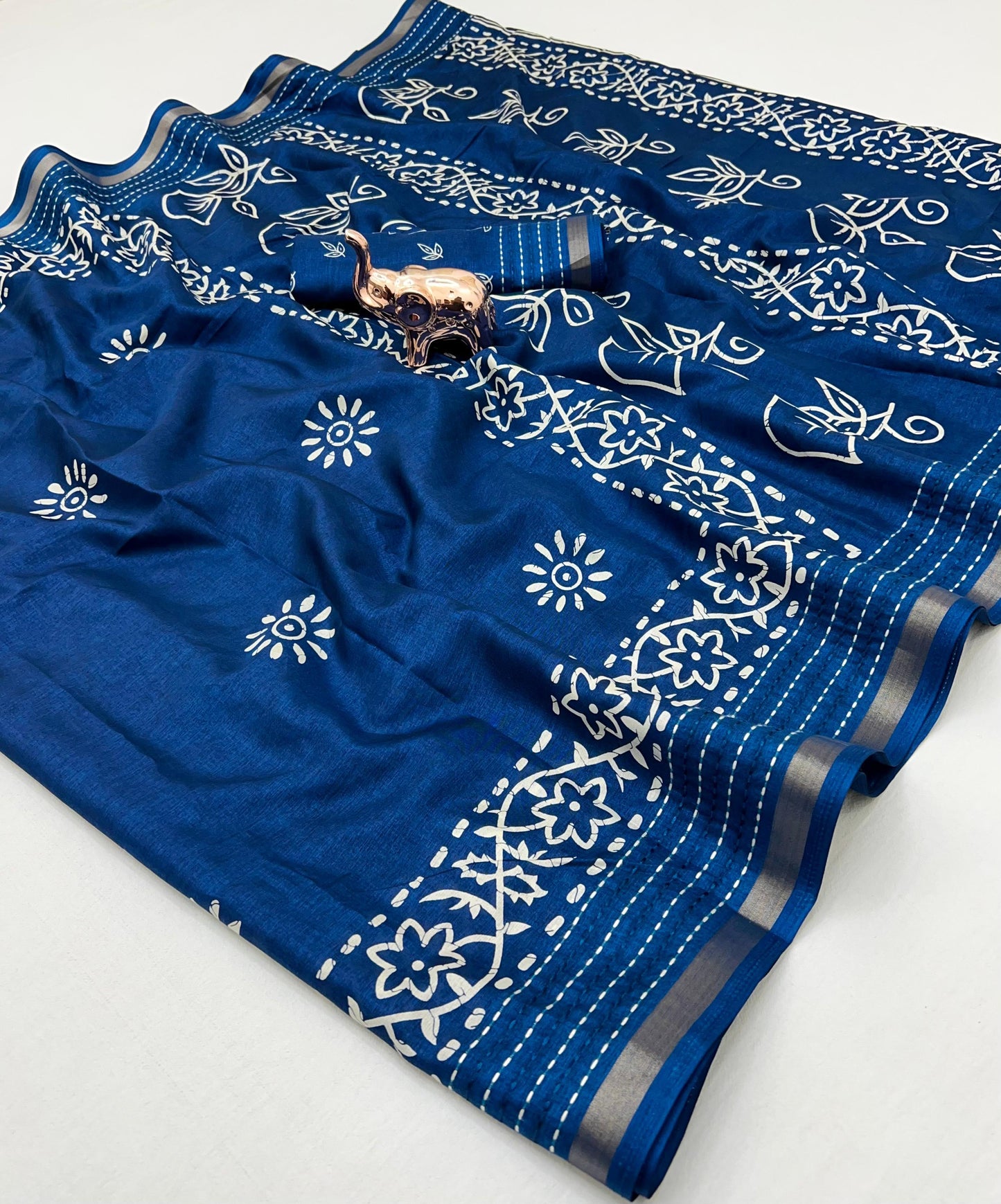 Kayatri New Designer Binny Crape Saree with Classic Print & Katha Thread Detailing