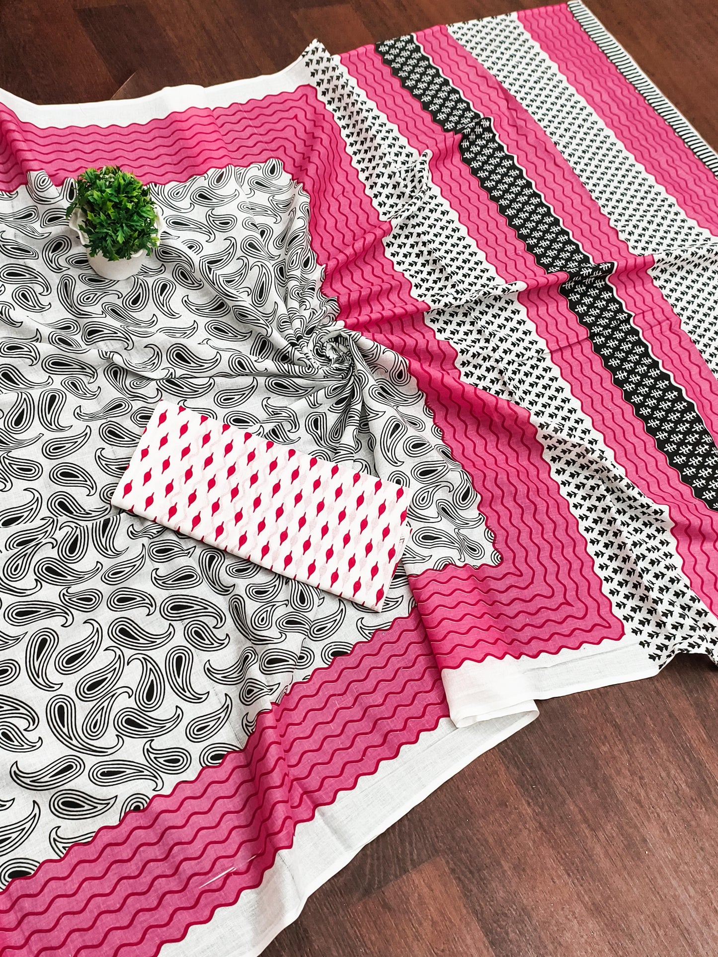 Kayatri New Pure Mulmul Cotton White & Pink Hand Block Print Saree with Running Blouse