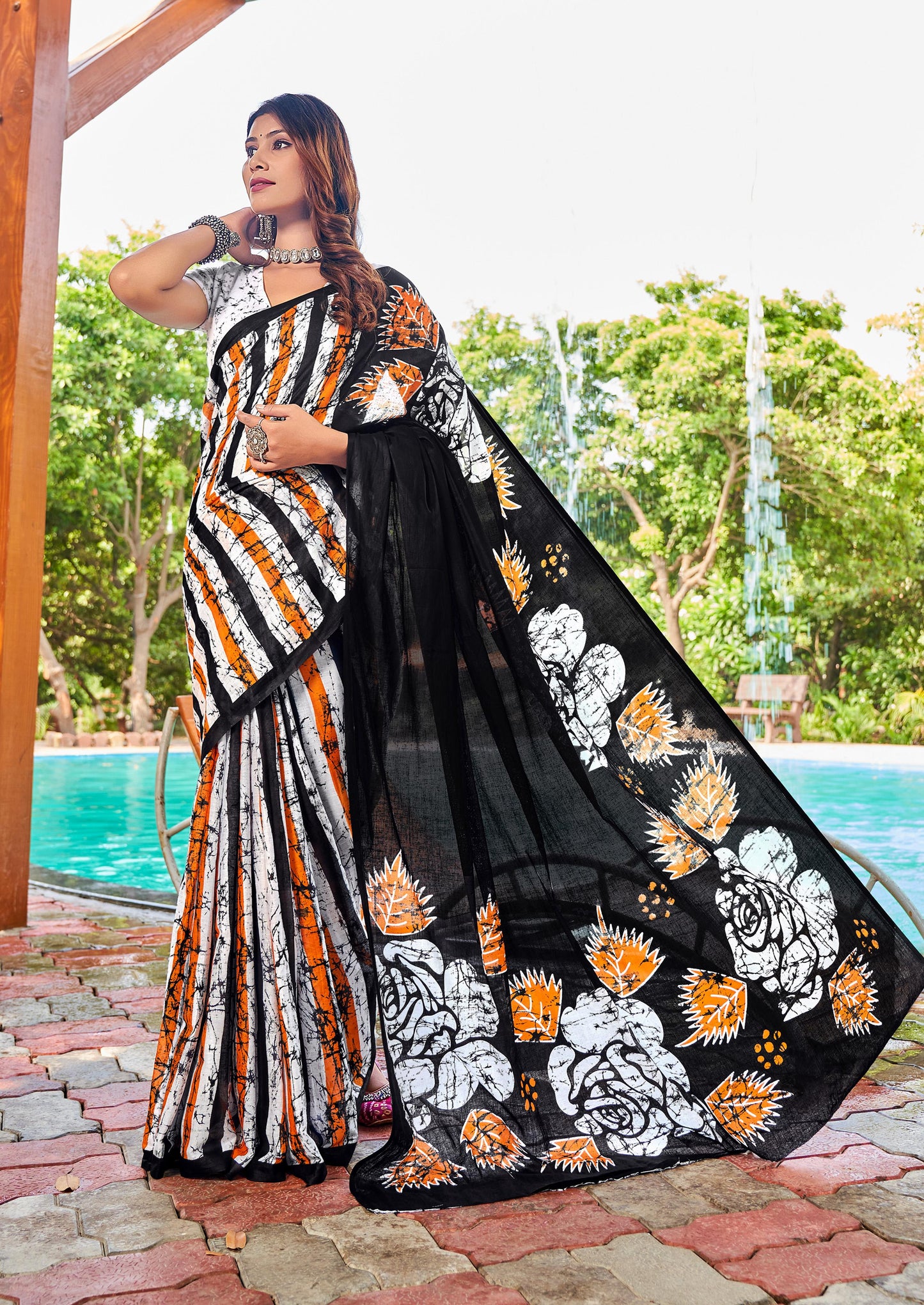 Kayatri New Designer Bagru Fancy Hand Printed Saree in Mulmul Cotton