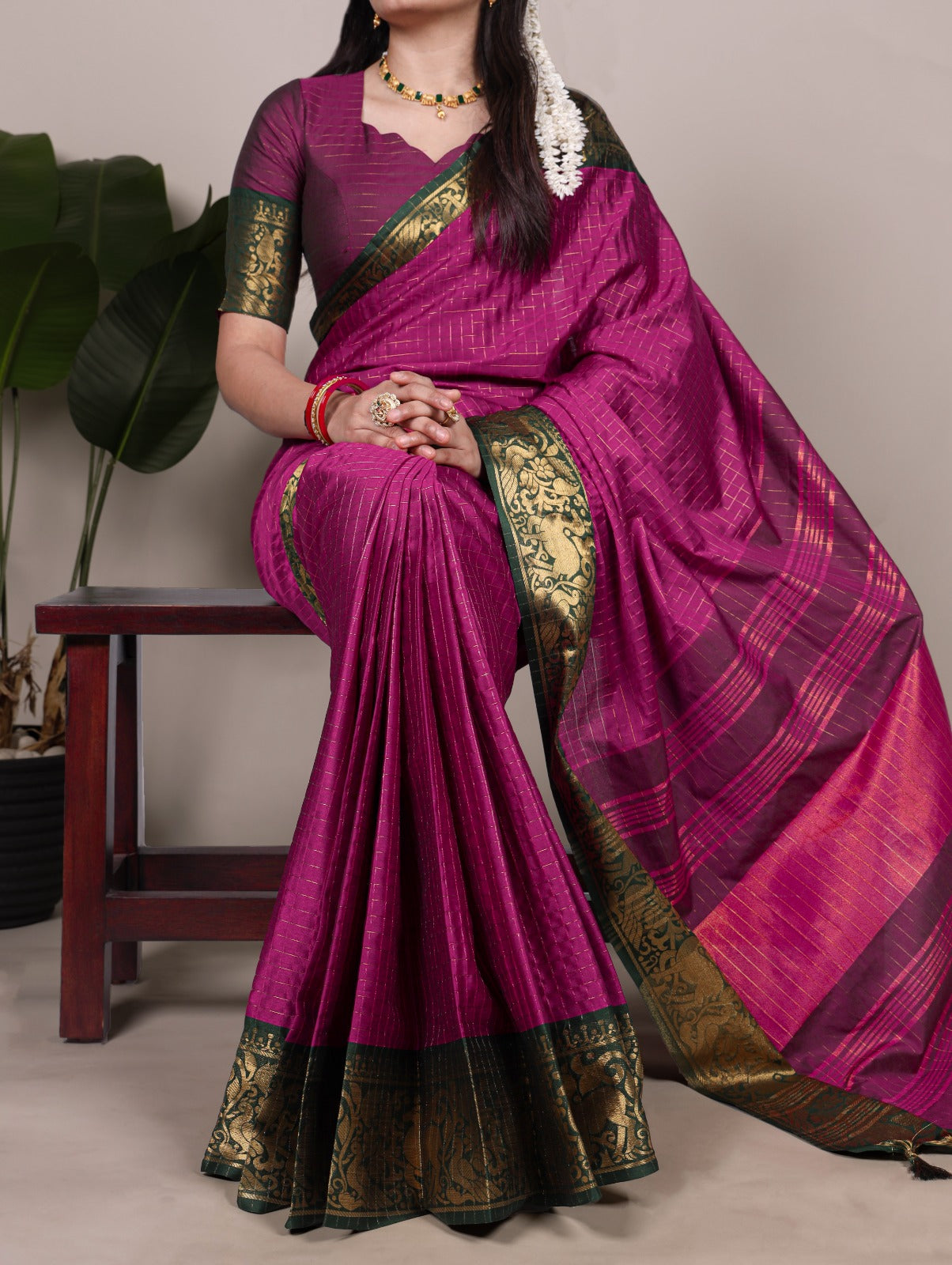 Kayatri New Elegant Poly Cotton Chex Saree with Zari Weaving Design