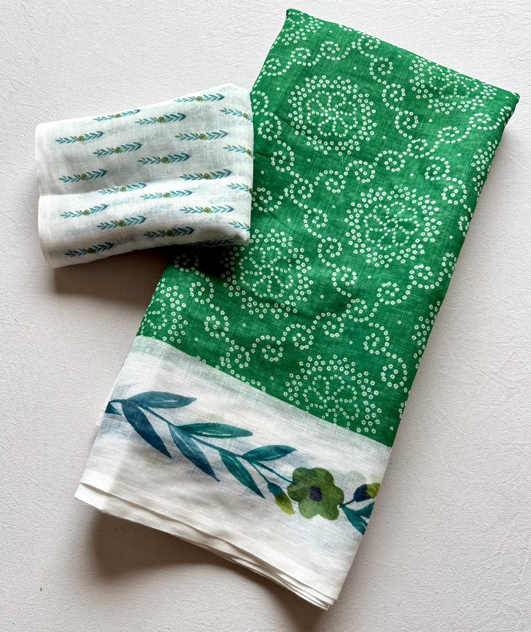 Kayatri New Trendy Soft Linen Bandhej Saree with Printed Blouse