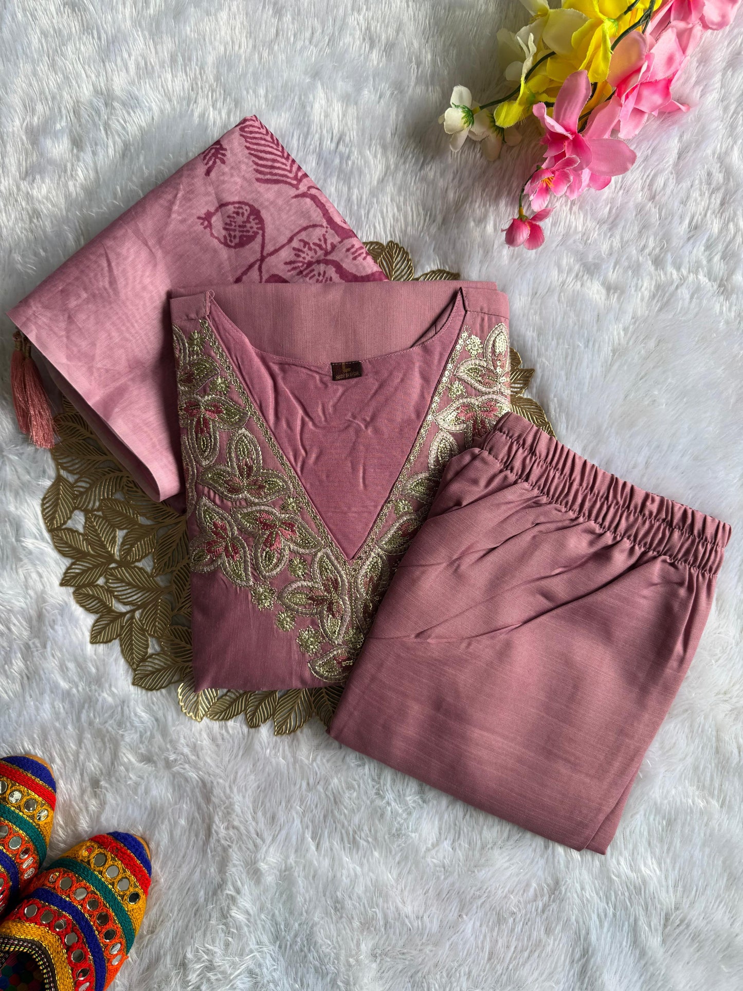 Kayatri New Premium Reyon Embroidered Suit with Matching Pant Printed Chanderi Dupatta