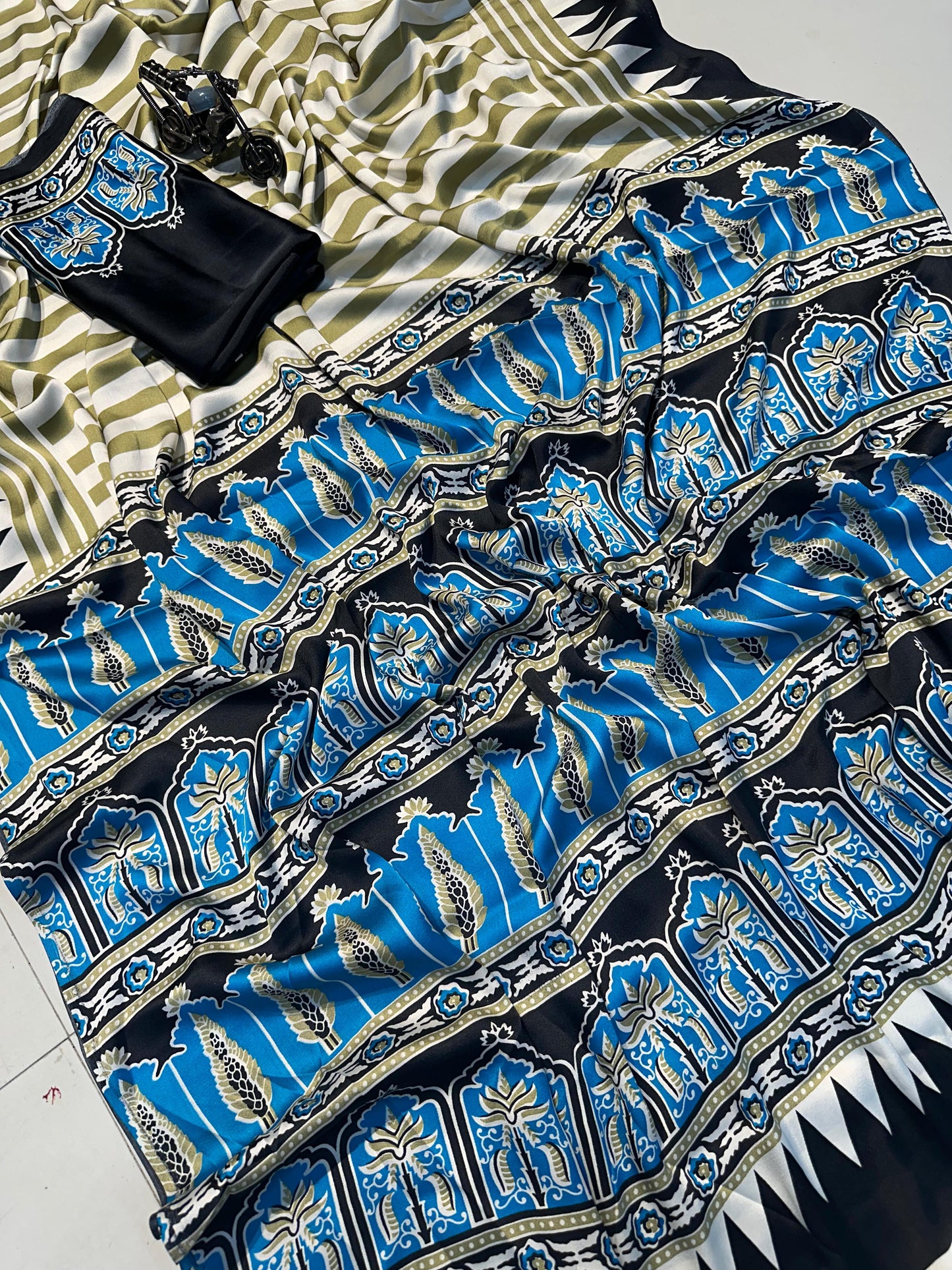 Kayatri New Designer Gaji Silk Saree Perfect Blend of Luxury and Comfort