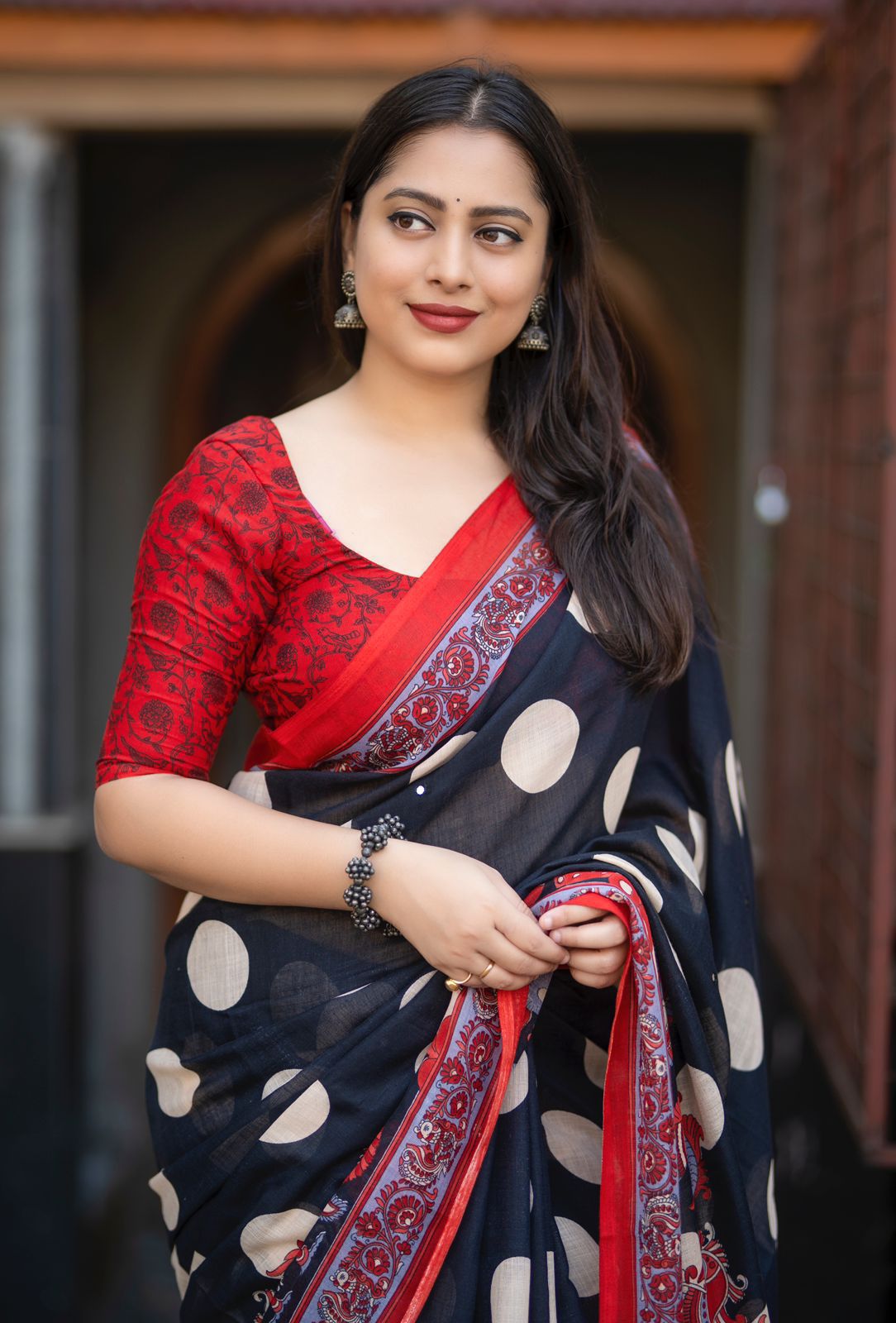 Kayatri New Soft Heavy Linen Printed Saree with Polki Kalamkari Design Tassels