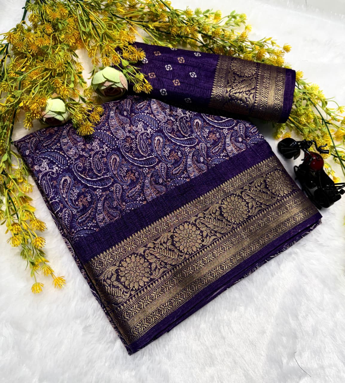 Kayatri New Elegant Dola Silk Saree With Rich Jari Work Soft Smooth Finish