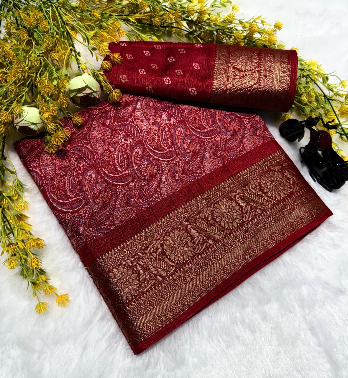 Kayatri New Elegant Dola Silk Saree With Rich Jari Work Soft Smooth Finish