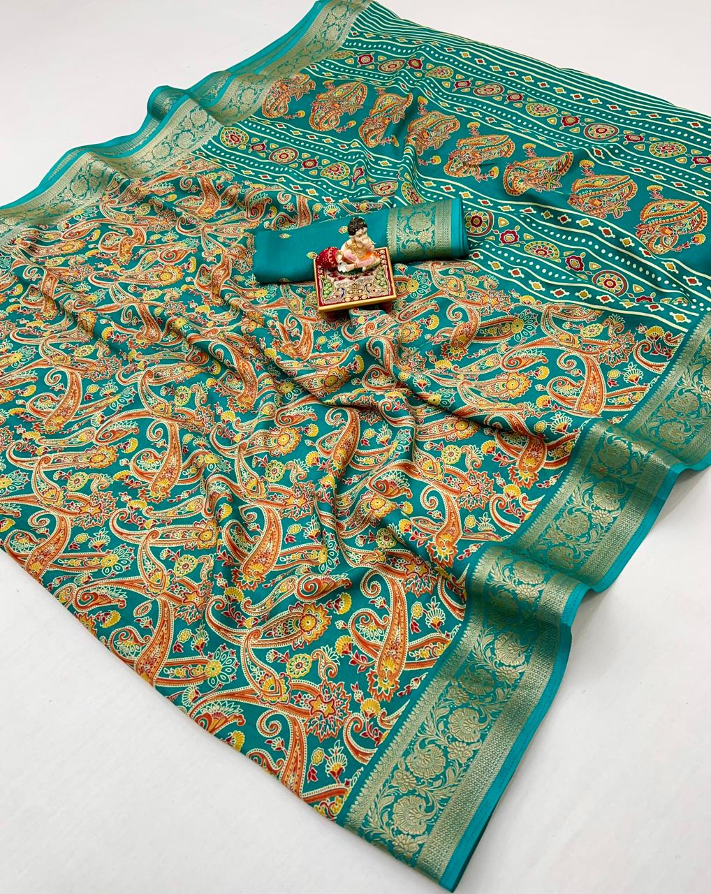 Kayatri New Beautiful Calcutta Moss Georgette Saree with Fine Zari Woven Border