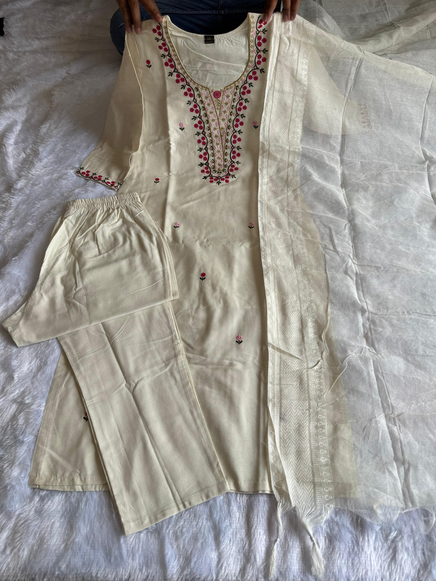 Kayatri New Elegant White Khadi Cotton Embroidered Kurti Pant Dupatta Set