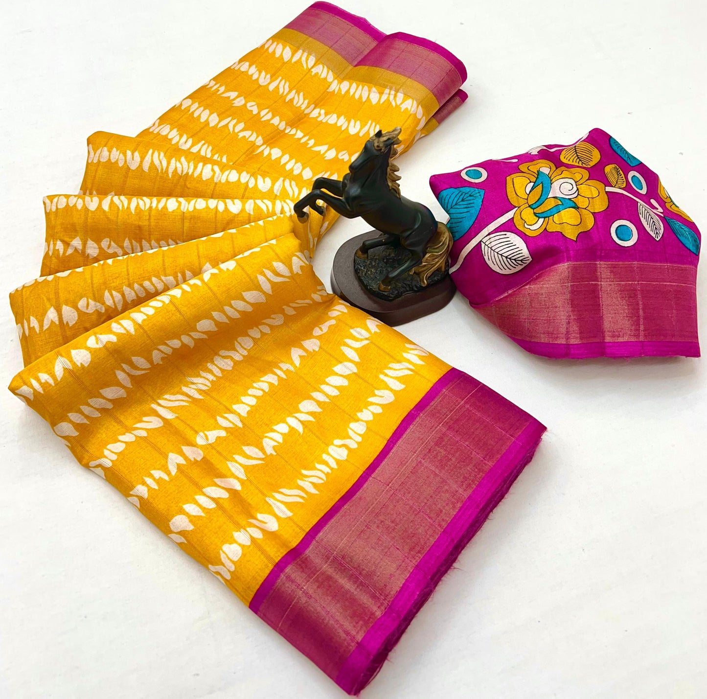 Kayatri New Traditional Cotton Silk Saree with Elegant Zari Border