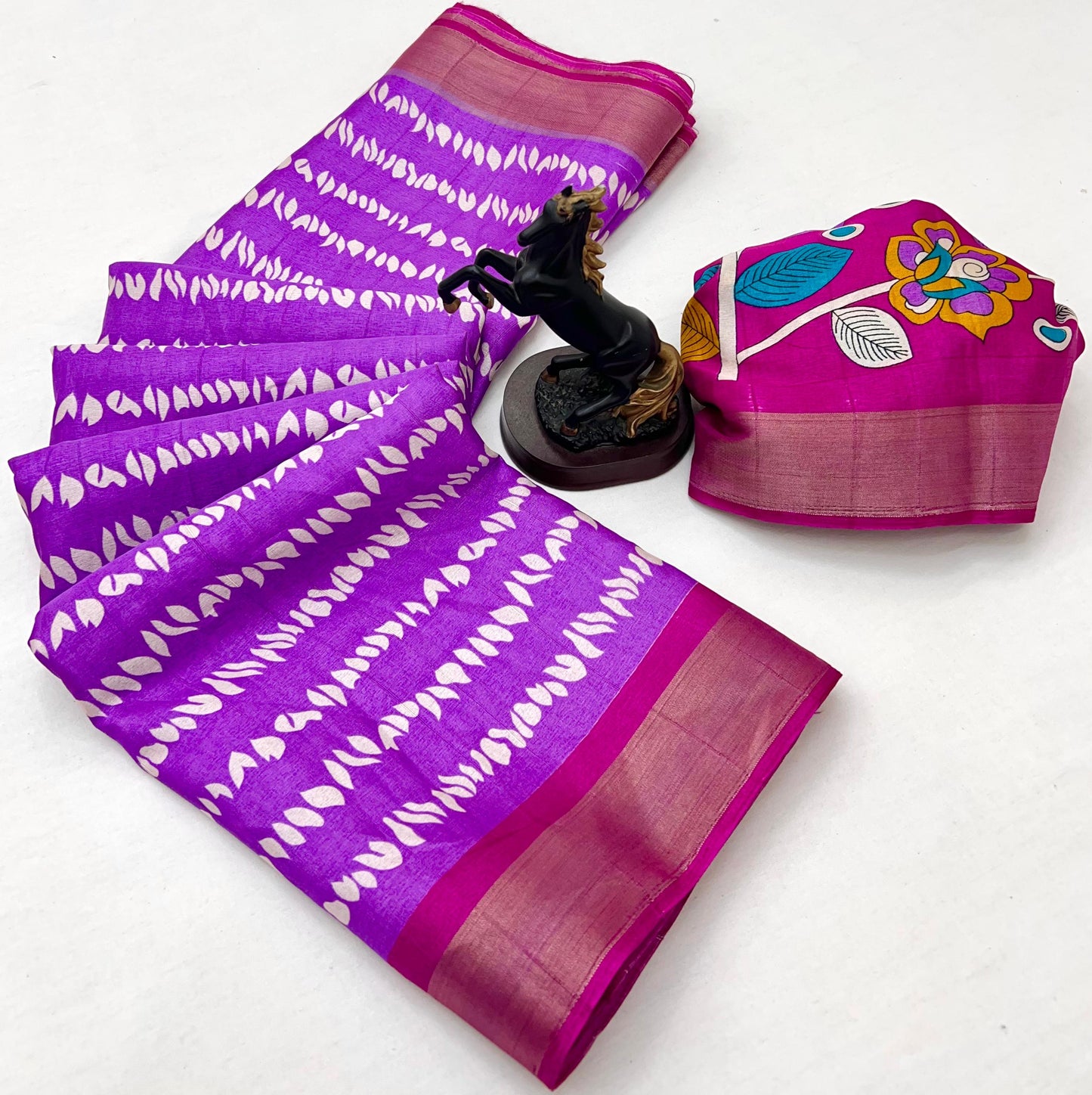 Kayatri New Traditional Cotton Silk Saree with Elegant Zari Border