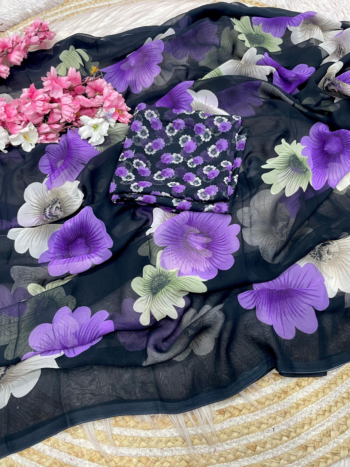 Kayatri New Elegant Floral Printed Wetlees Georgette Saree