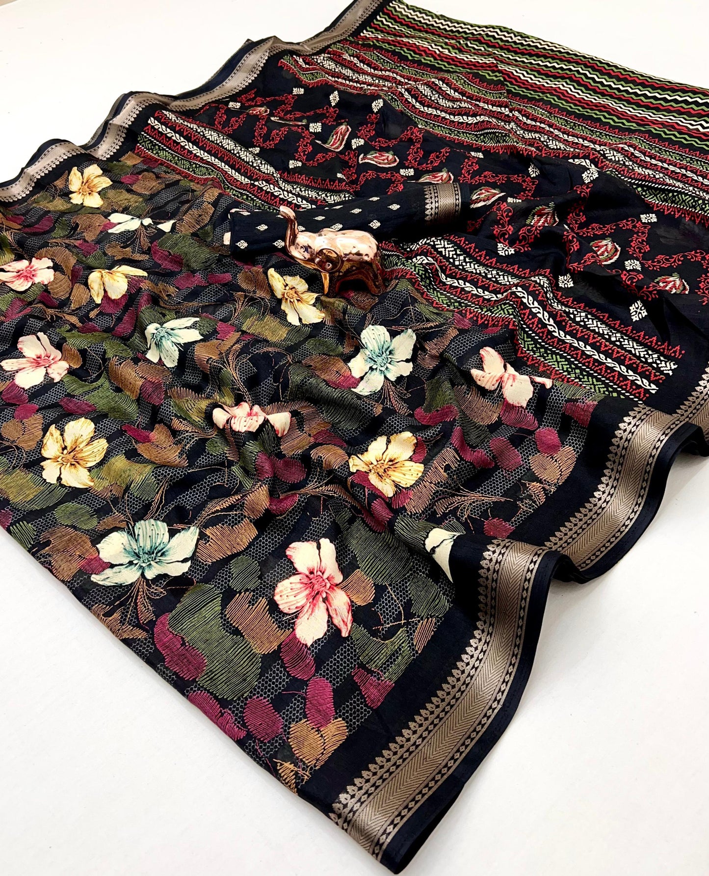 Kayatri New Stylish Floral Printed Blend Cotton Saree for Everyday Elegance