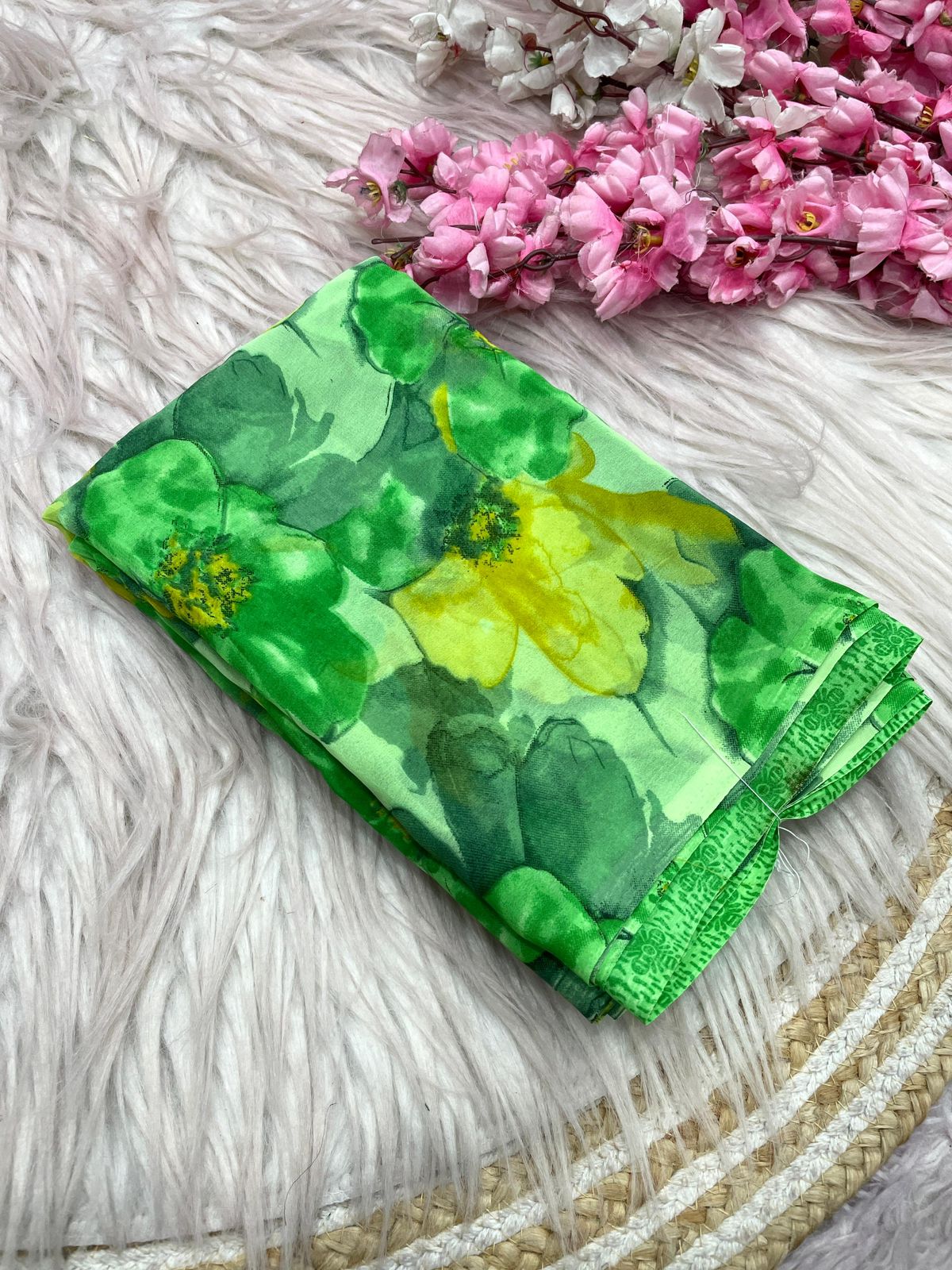 Kayatri New Elegant Floral Printed Wetless Georgette Saree with Same Fabric Blouse