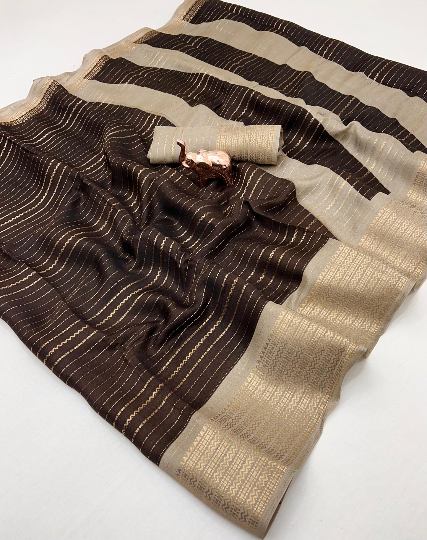 Kayatri New Premium Marshmallow Saree with Contrast Lining Blouse