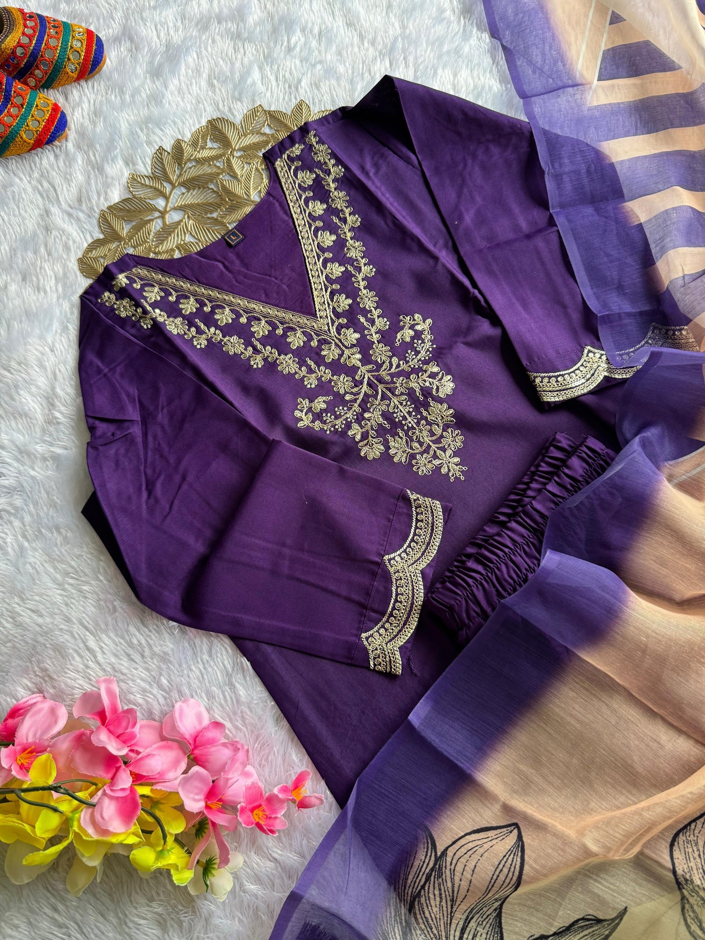 Kayatri New Trendy Embroidered Kurti Set with Chanderi Dupatta