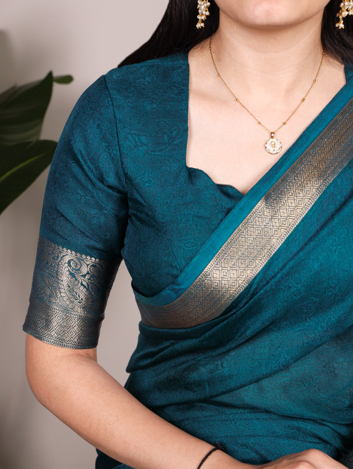 Kayatri New Premium Marsh Mello Saree with Traditional Zari Work