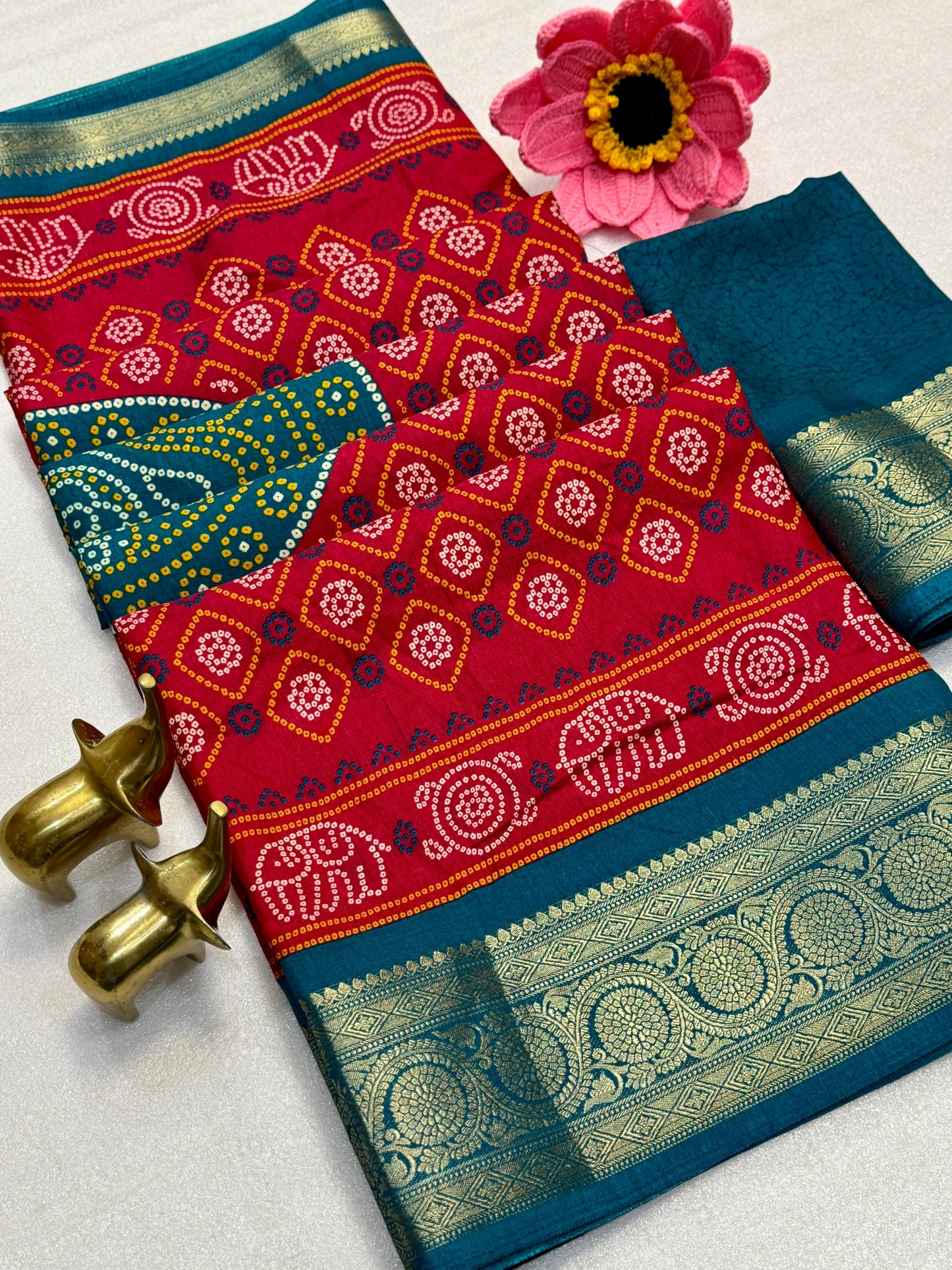 Kayatri New Traditional Kalamkari Saree with Matching Blouse Piece