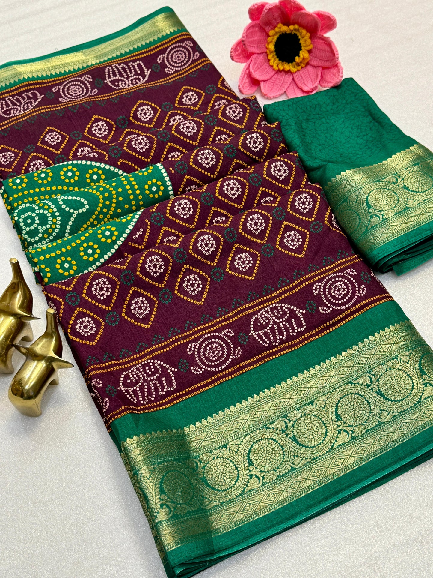 Kayatri New Traditional Kalamkari Saree with Matching Blouse Piece