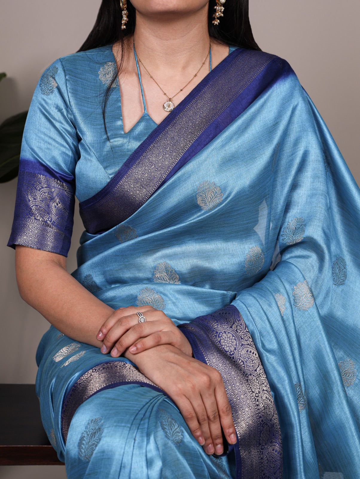 Kayatri New Soft Rumali Silk Saree with Beautiful Zari Weaving Design