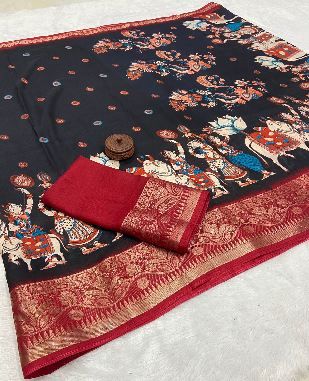 Kayatri New Premium Dola Silk Saree with Heavy Jacquard Weaving Border