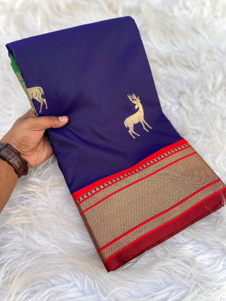 Kayatri New Premium Soft Silk Saree with All Over Deer Motifs Rich Pallu