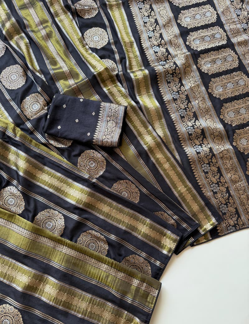 Kayatri New Classic Chinya Tissue Nylon Viscose Saree with Elegant Rich Pallu