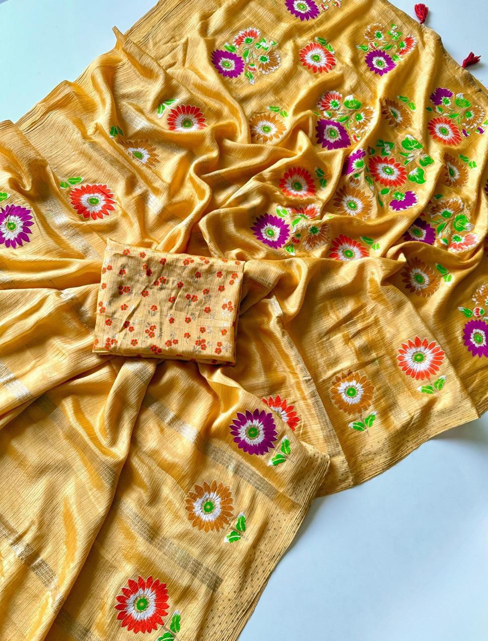 Kayatri New Trendy Soft Chinon Saree with Floral Table Print and Designer Blouse