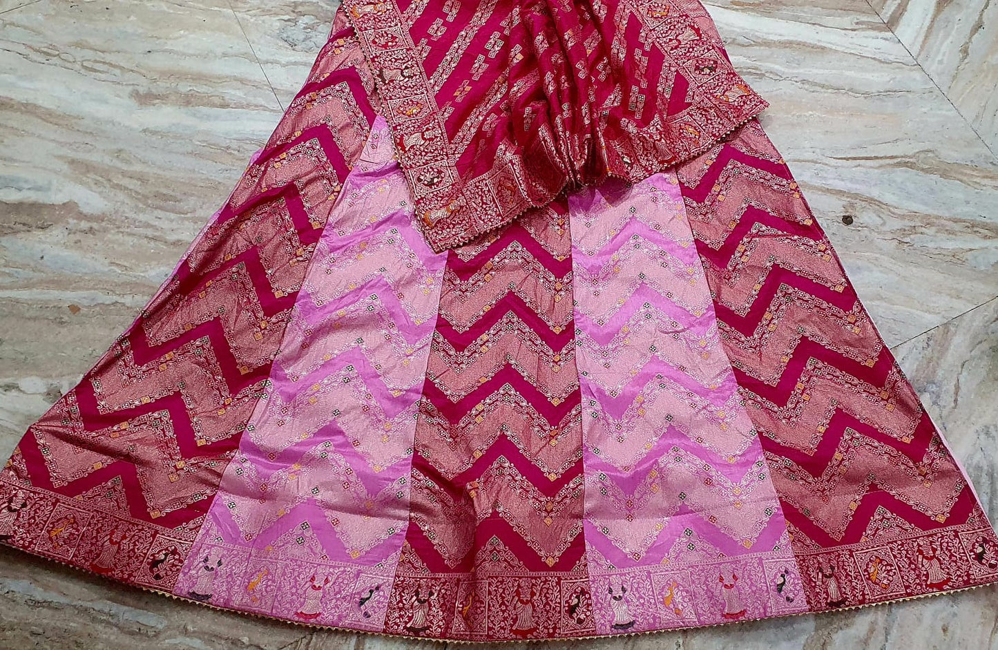 Kayatri New Royal Banarasi Meena Zari Lehenga Set with Jari Silk Lehenga Dupatta