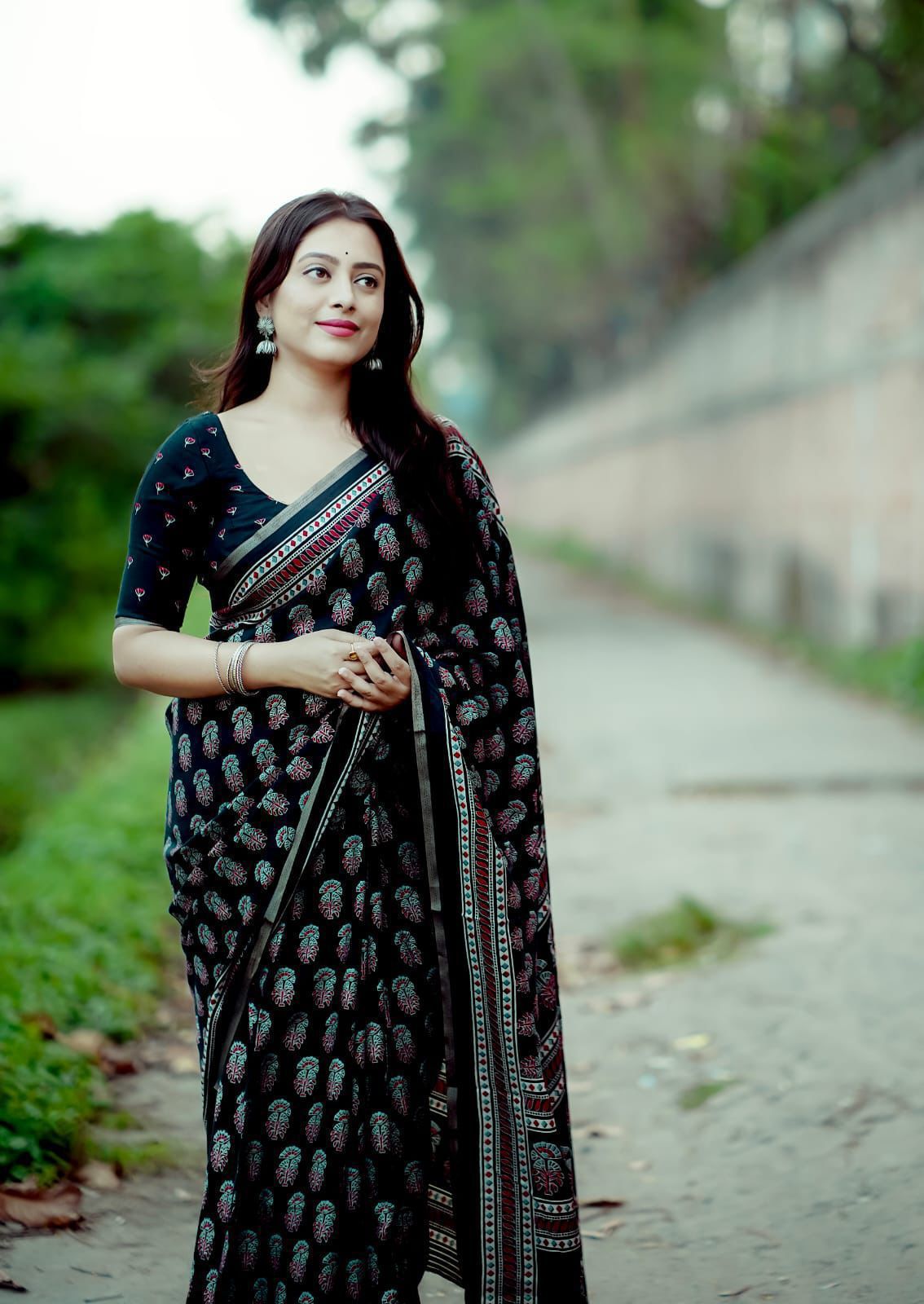 Kayatri New Designer Soft Spun Cotton Slub Saree