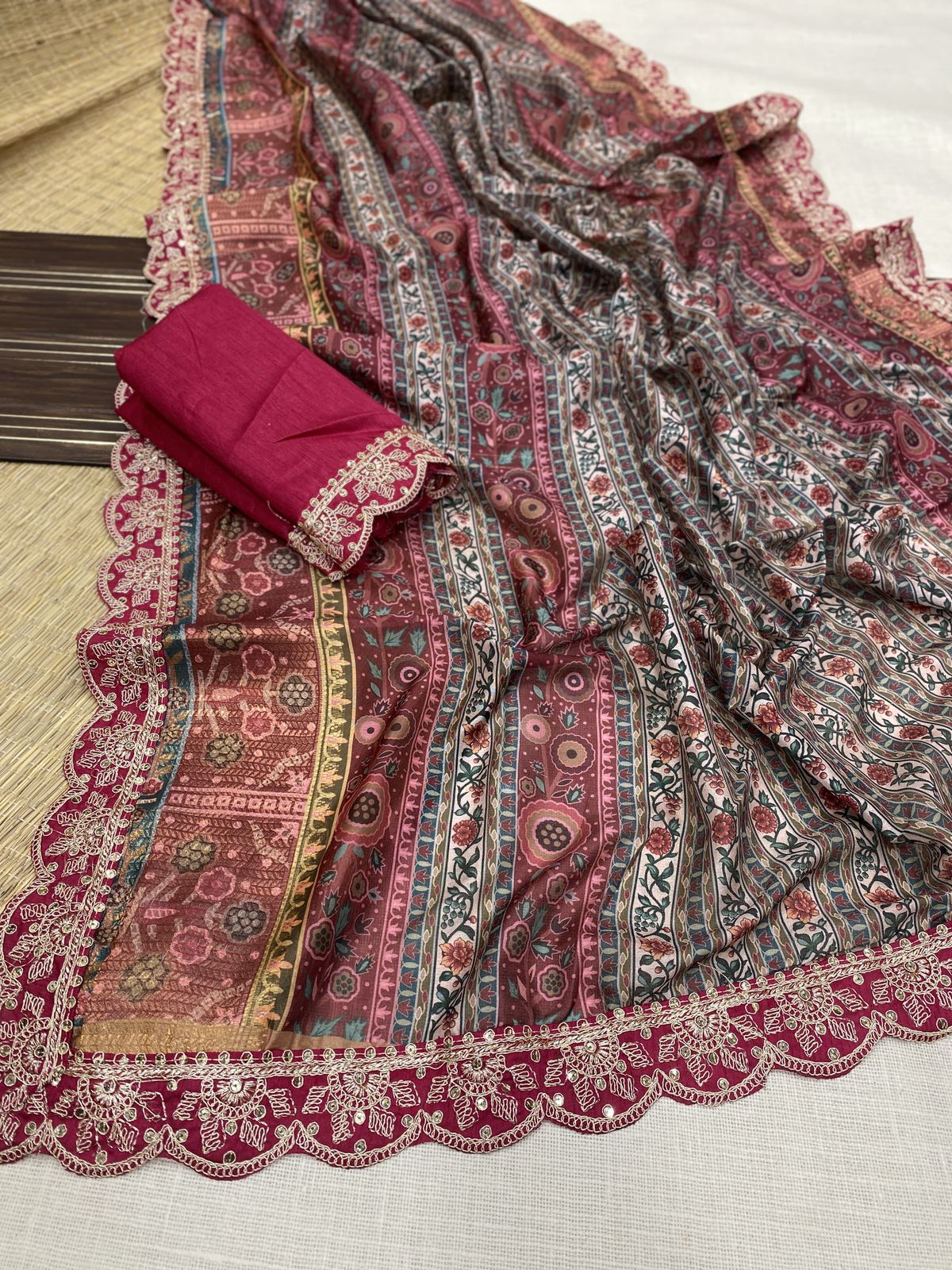 Kayatri New Banarasi Dola Silk Weaving And Digital Print Saree