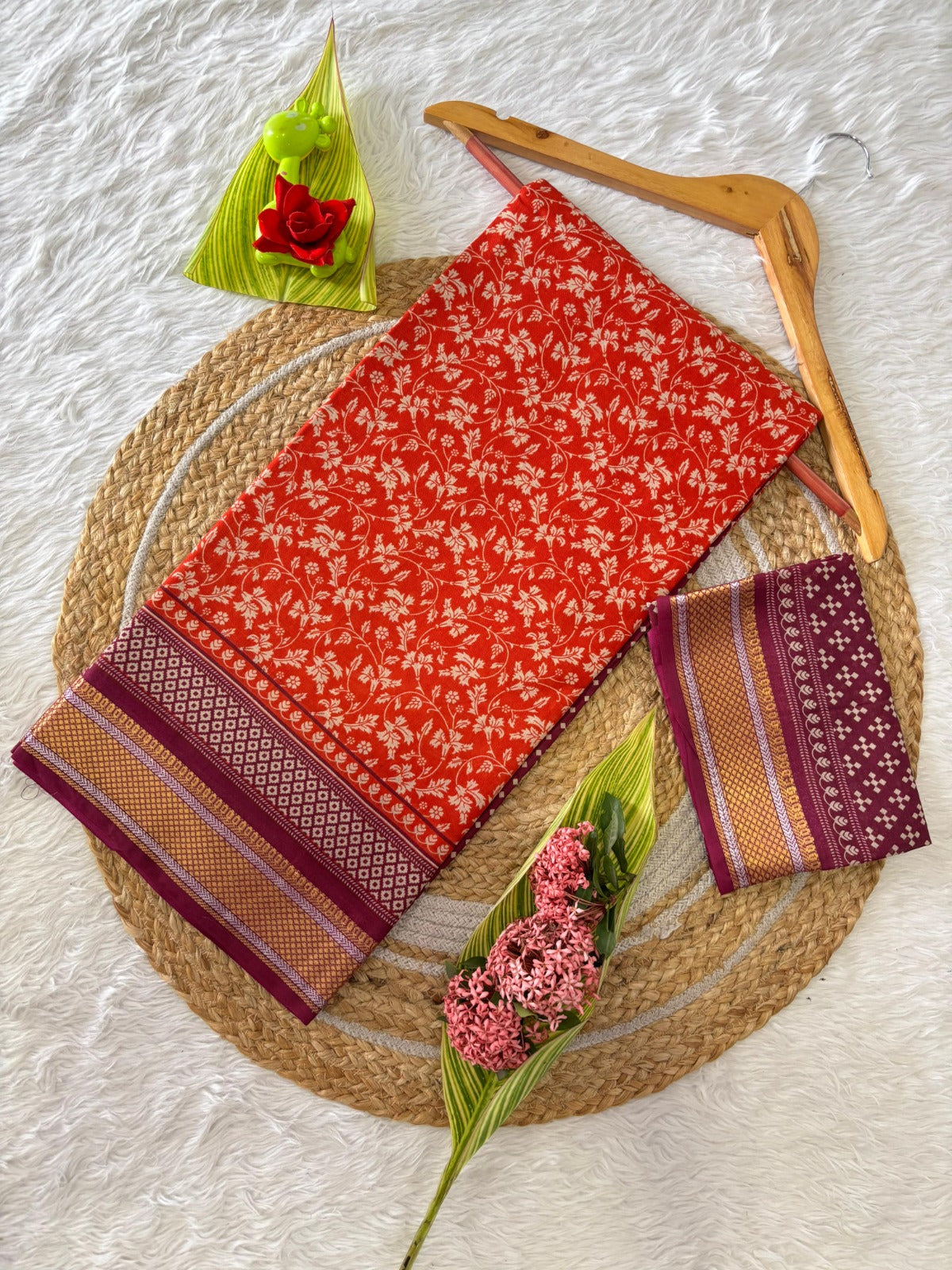 Kayatri New Elegant Pure Cotton Saree with Matching Blouse Piece