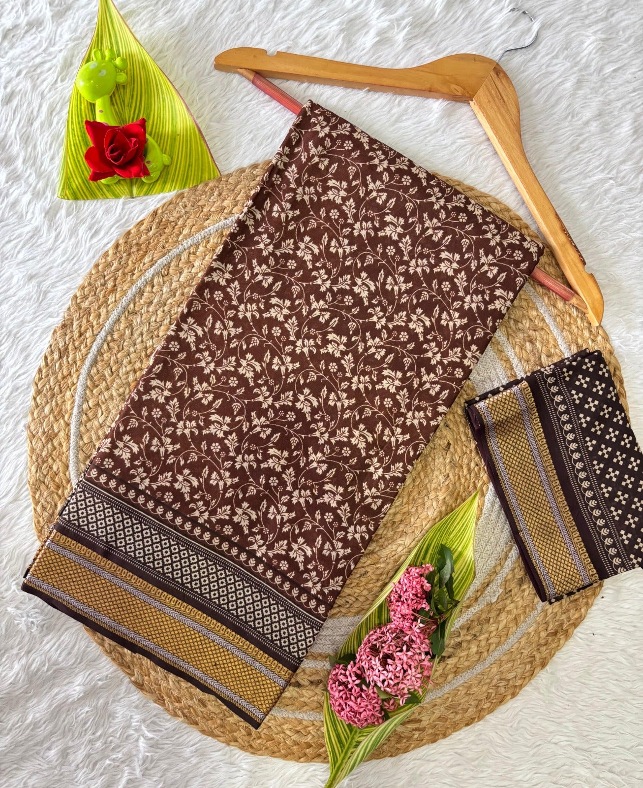Kayatri New Elegant Pure Cotton Saree with Matching Blouse Piece