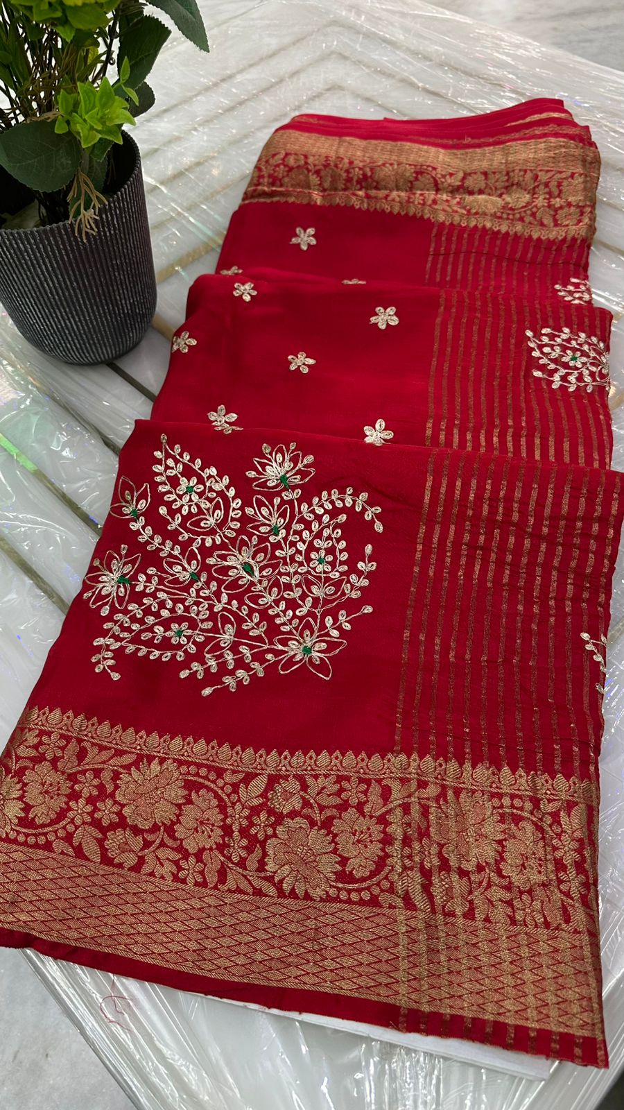 Kayatri New pure moonga silk jari saree with beautiful pittan gotta work Saree